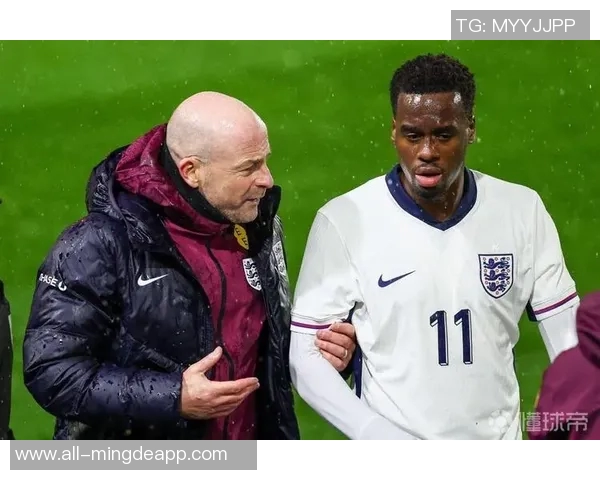 马卢达盛赞吉滕斯年轻无畏展现天赋潜力值得期待